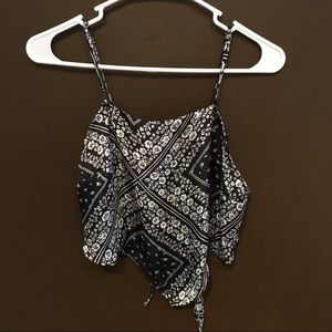 Small Black and white bandana top w/ flower pattern